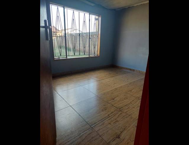 2 BEDROOM HOUSE FOR SALE IN KATLEHONG SOUTH